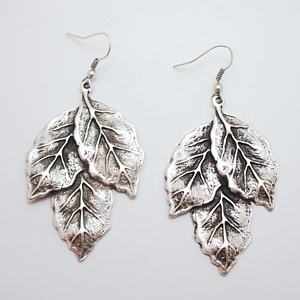 Zinc Detailed Three Leaf Dangles